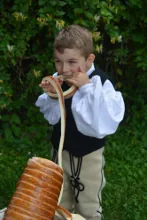Children and the Kürtősh Kalách — image 3
