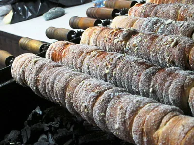 A kürtőskalács eredete és rokonsága