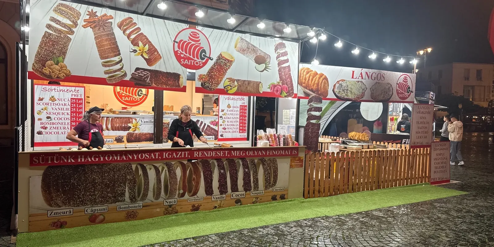 A SAITOS mobil kürtőskalács-műhelye egy szabadtéri helyszínen